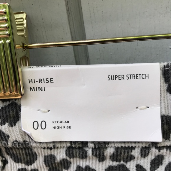 NWT American Eagle Hi-Rise Mini Corduroy Skirt - Picture 7 of 7